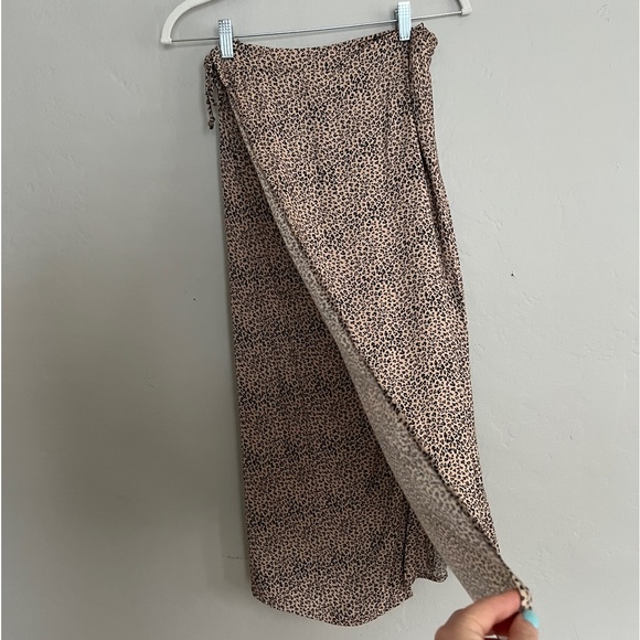 Long Wrapped skirt - Cheetah Print - size SMALL - Picture 1 of 6